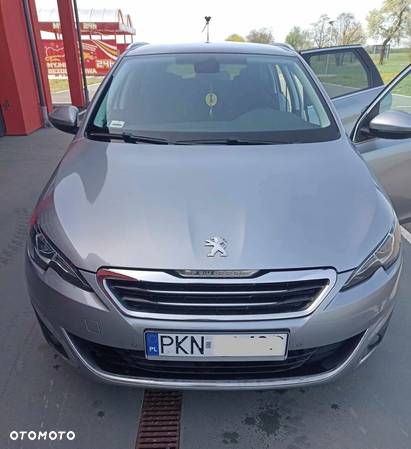 Peugeot 308 - 1