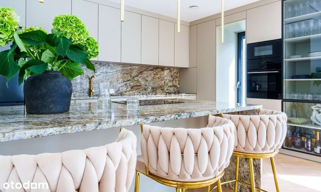 Nowoczesny dom po kapitalnym remoncie-4