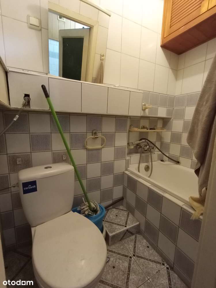 Mieszkanie z potencjałem w ładnej kamienicy + świetna lokalizacja.-7