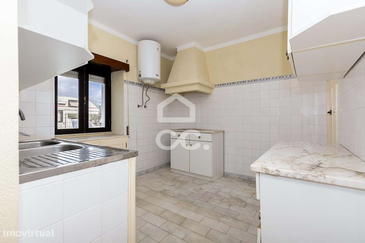 Moradia T2 de Rés do Chão c/ Terreno de 347 m² | S. Miguel de Machede,-10