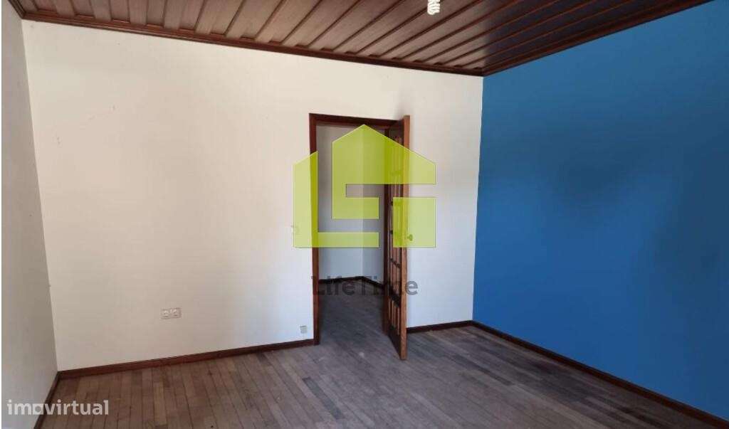 Prédio Misto - ARMAZÉM-5