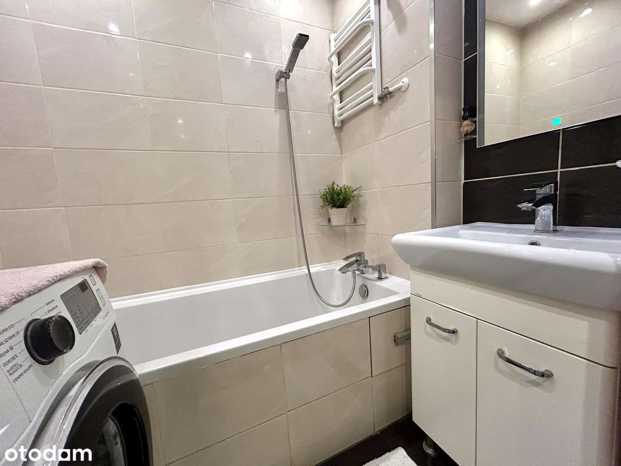 Słoneczne mieszkanie 3 pokojowe zatopione w zieleni z każdej strony.-17