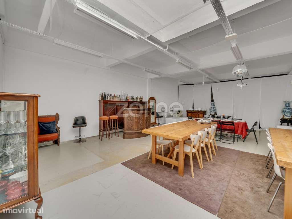 Escritório / Coworking em Marvila, Lisboa - 847 m², até 183 pessoas...-9