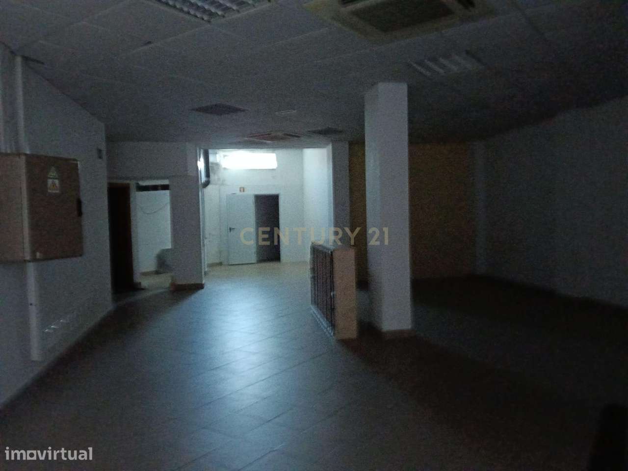 Venda – Espaço Comercial na Ameixoeira-8