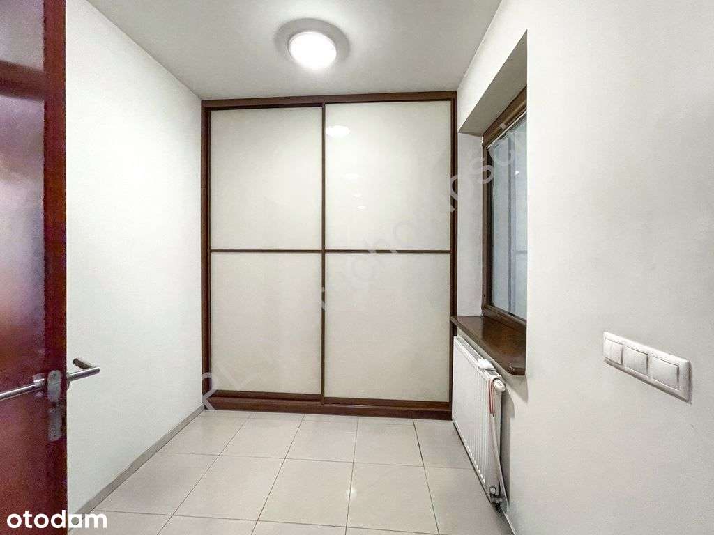 Atrakcyjny dom z ogrodem gotowy do zamieszkania-17