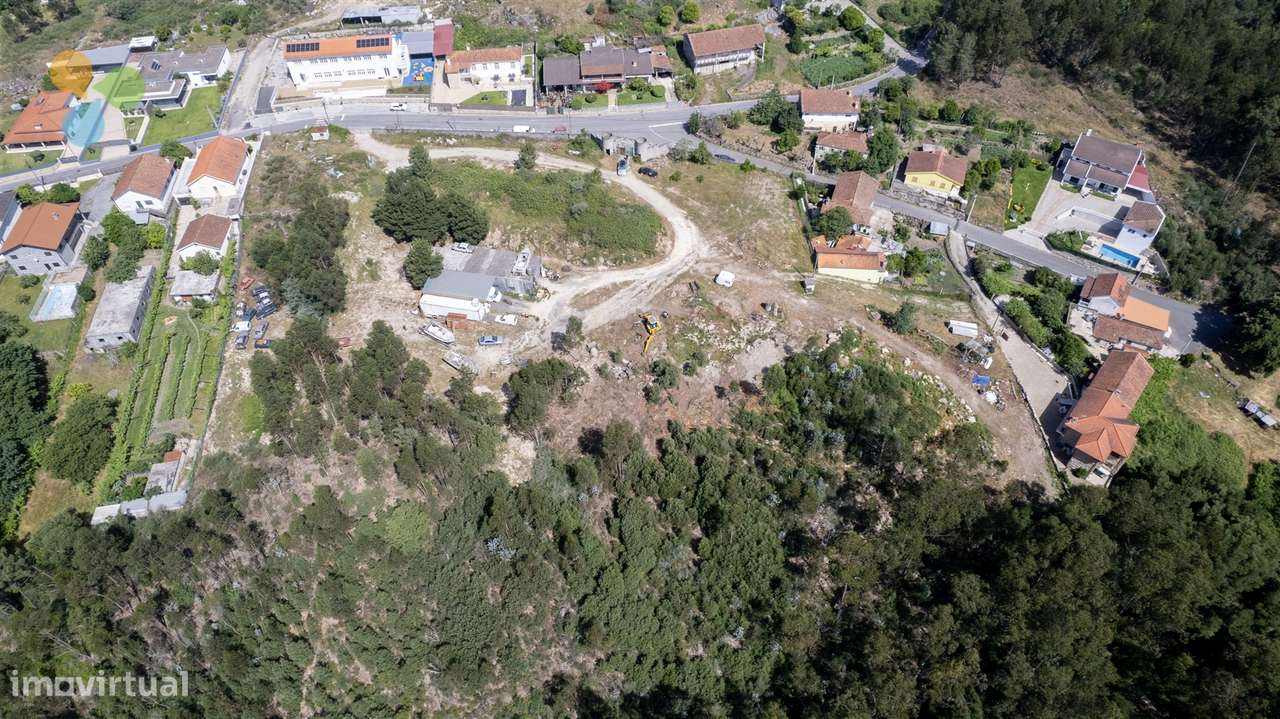 Terreno com 11.500 m² e Elevado Potencial de Construção junto ao rio T-6