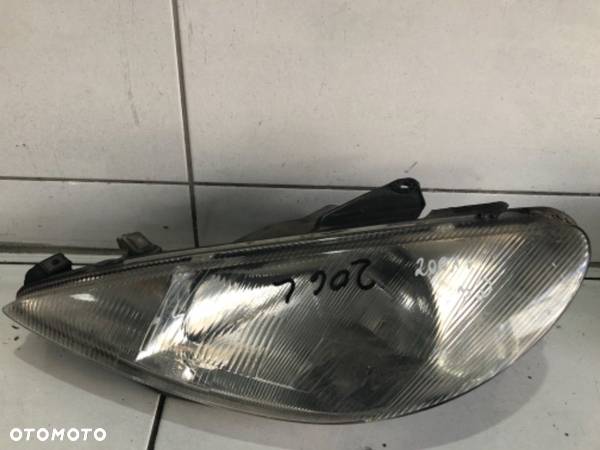 Lampa przód peugeot 206 2000 r - 7