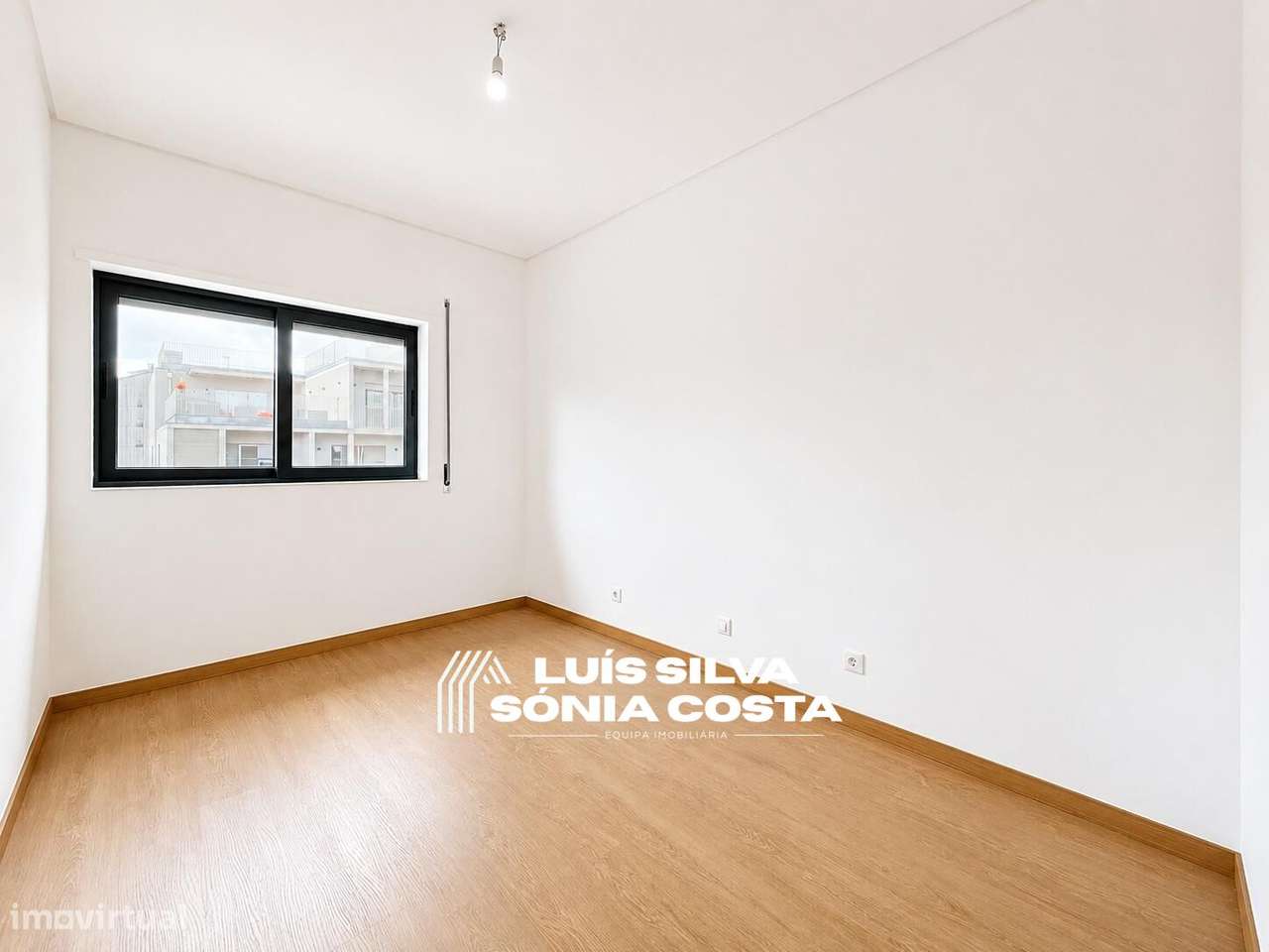 Apartamento T3 Completamente Remodelado | Elevador | Varandas |...-26