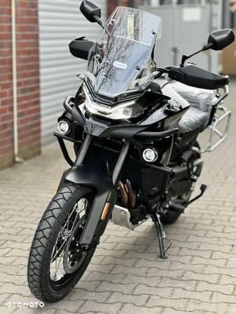 CFMoto MT - 3