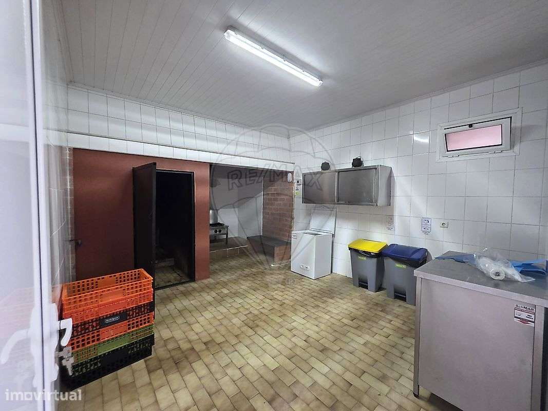 Moradia T6 para venda - Grande imagem: 3/29