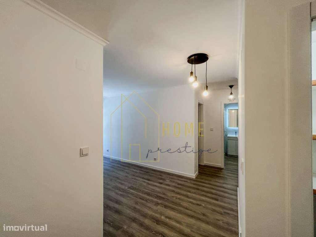 Fantástico Apartamento T2 Remodelado no Monte da Caparica-13