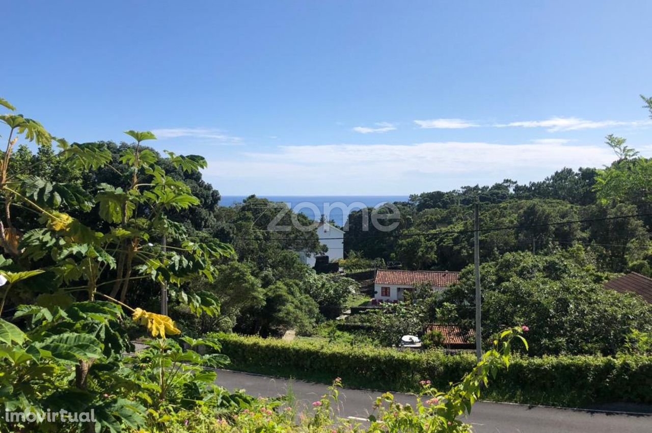 Moradia Vila Dalila com vista mar no Varadouro na ilha do Faial