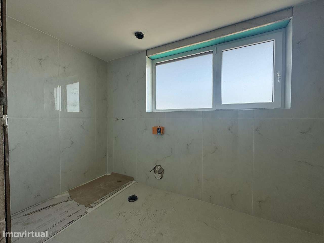 Moradia T3+1 em construção com excelente localização - Exclusivo-5