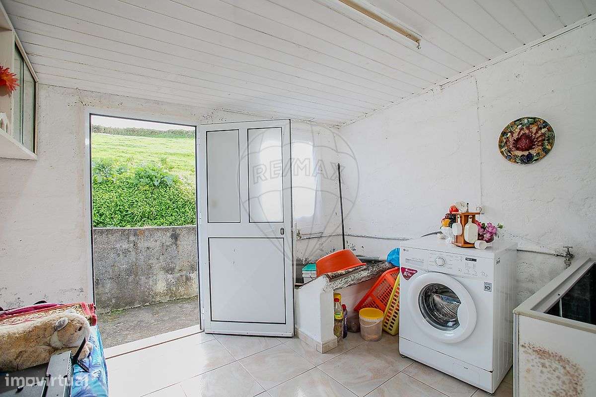 Moradia T2 para venda-24