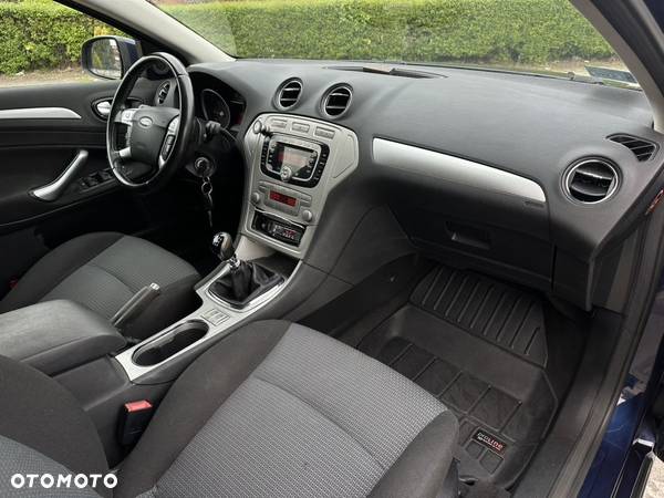 Ford Mondeo 2.0 TDCi Ambiente - 9