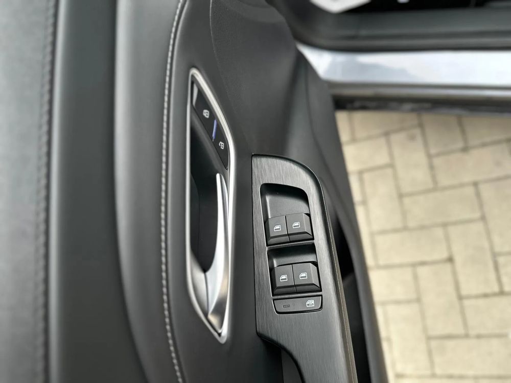MG ZS HEV Hybrid+ Luxury - 32