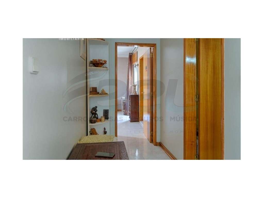 \T4 Duplex + Garagem + Piscinas - Condomínio Fechado em Albufeira-8