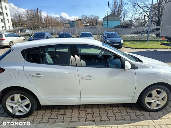 Renault Megane 1.5 dCi Intens EDC - 5