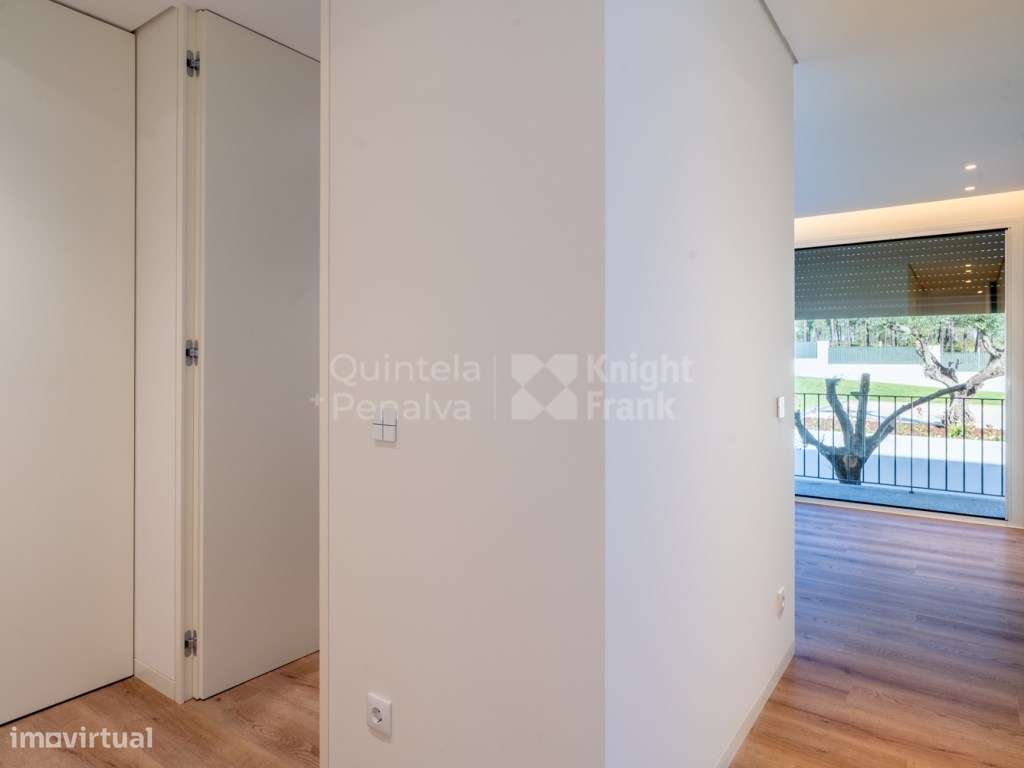 Moradia T7 com jardim e piscina na Verdizela-19