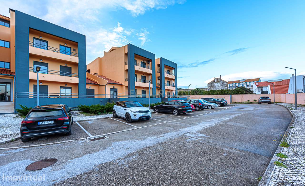 Apartamento 3 Assoalhadas Mobilado c/ Terraço, Varandas e Parqueamento - Grande imagem: 4/48