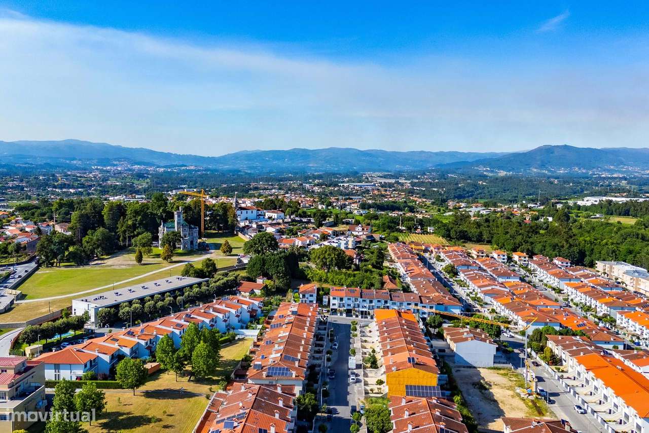 Moradia T4 de Gaveto em Palmeira, Braga-54