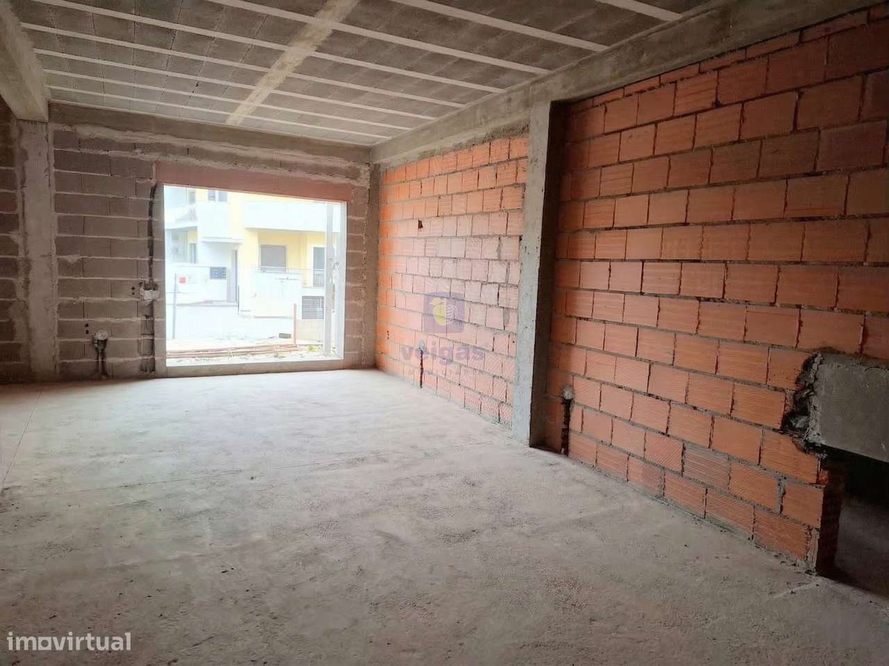 Apartamento T3 em construção, com garagem para 2 carros e elevador, si-30