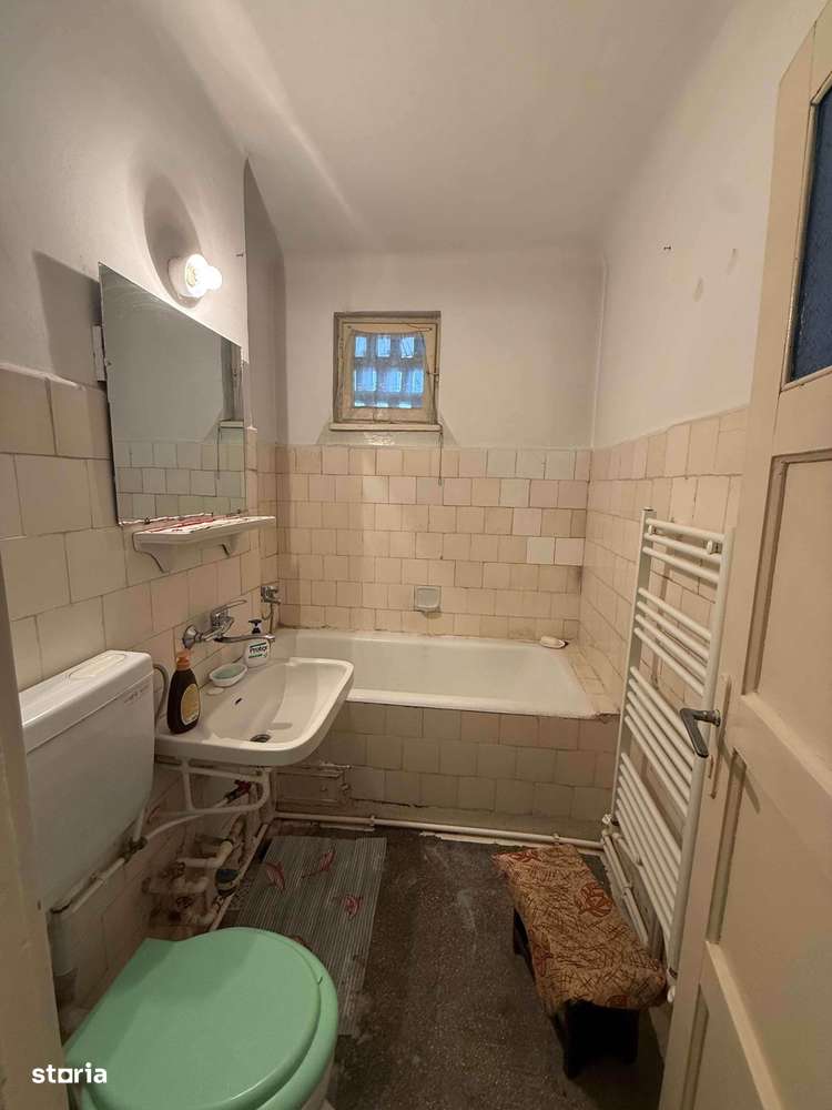 De vânzare apartament 2 camere ZONA CENTRALA-1