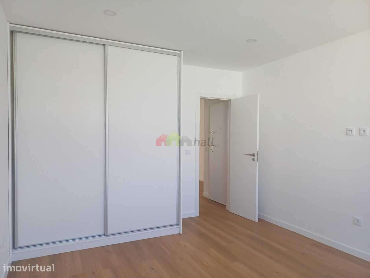 Apartamento T1 - 2º andar totalmente remodelado, no Lavradio - Barreir-8