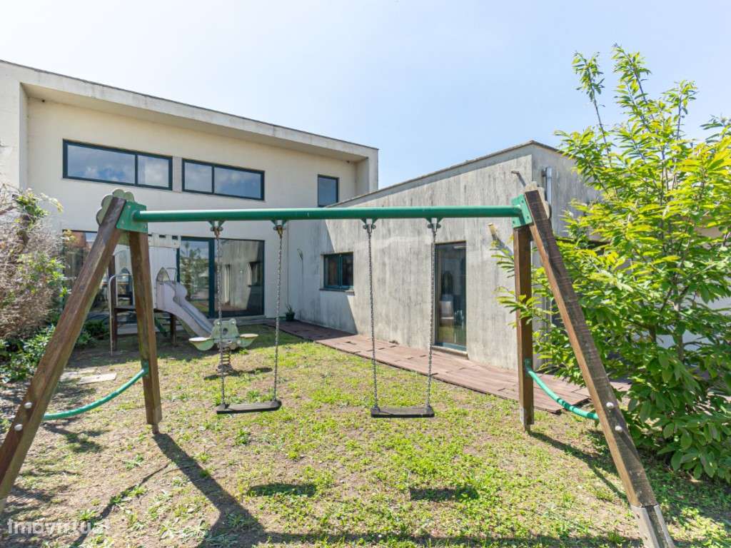 Moradia V5 com piscina e jardim - Lavra - Grande imagem: 4/60