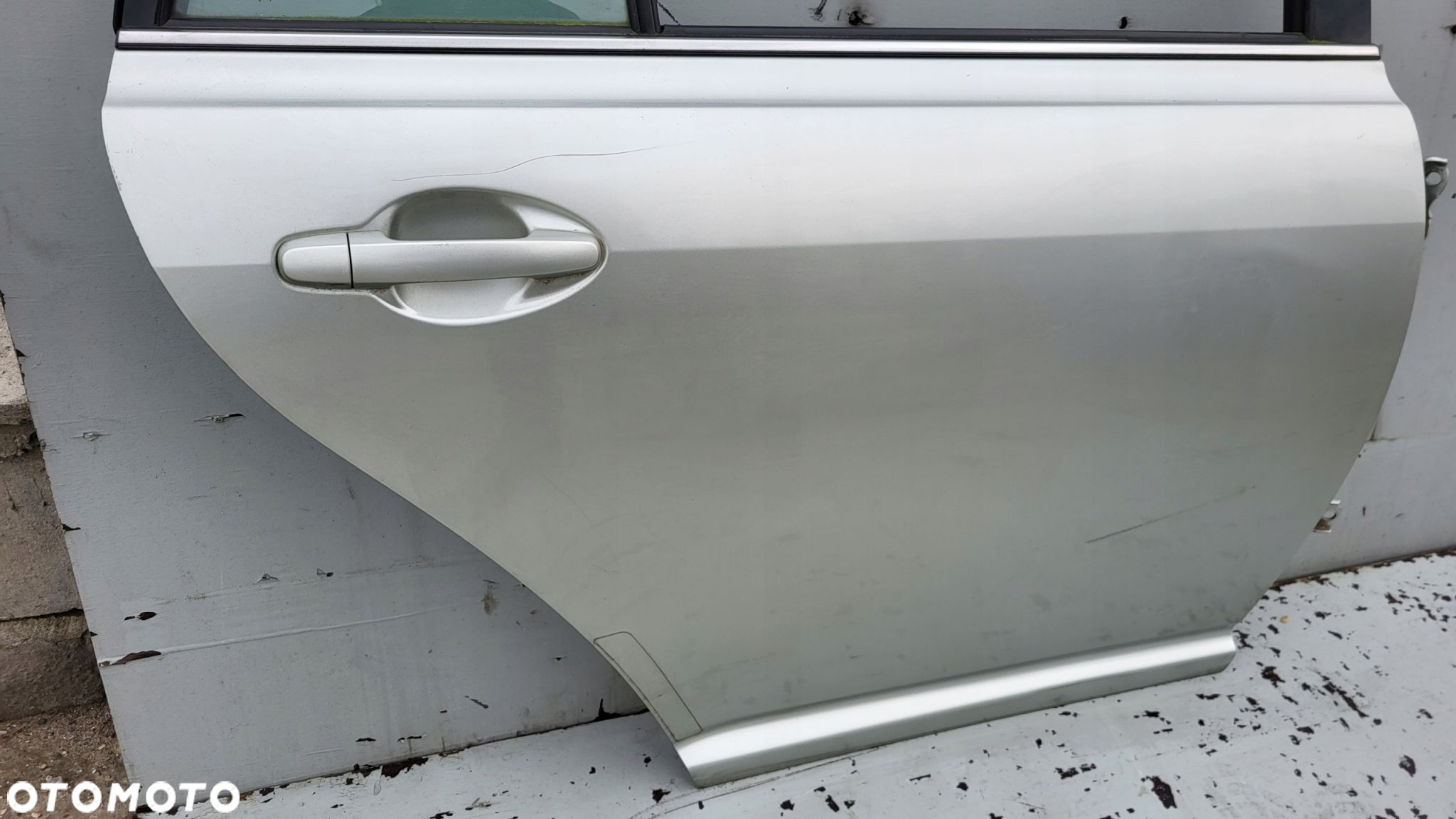Drzwi Kompletne Prawy Tył Toyota Avensis T25 Sedan - 2