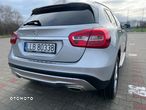 Mercedes-Benz GLA 250 7G-DCT - 11