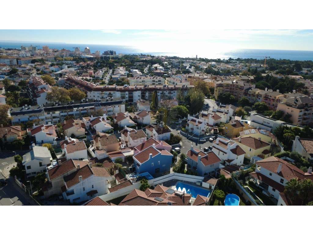 Moradia T6 com piscina na Quinta da Bicuda Cascais-42