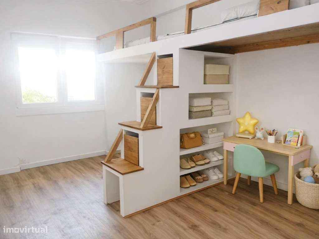 T3 Remodelado Junto á Escola Secundária da Amadora (Liceu)-16