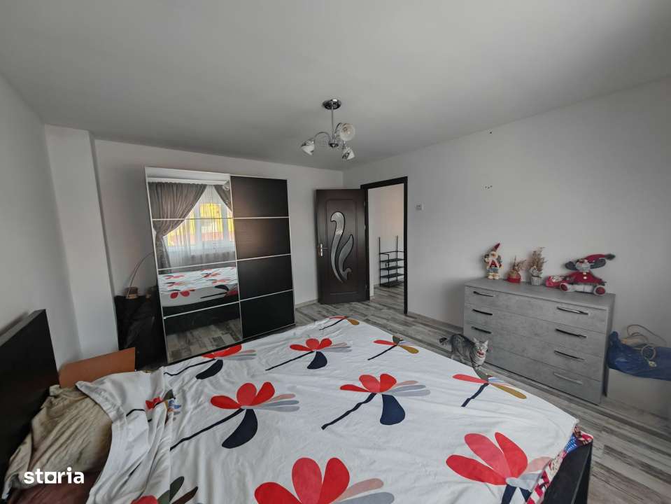 Constructie S+P+1E+M si teren 2000 mp, I.L. Caragiale, Dambovita - Imagine principală: 5/19