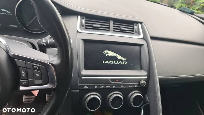 Jaguar E-Pace D150 AWD R-Dynamic SE - 10