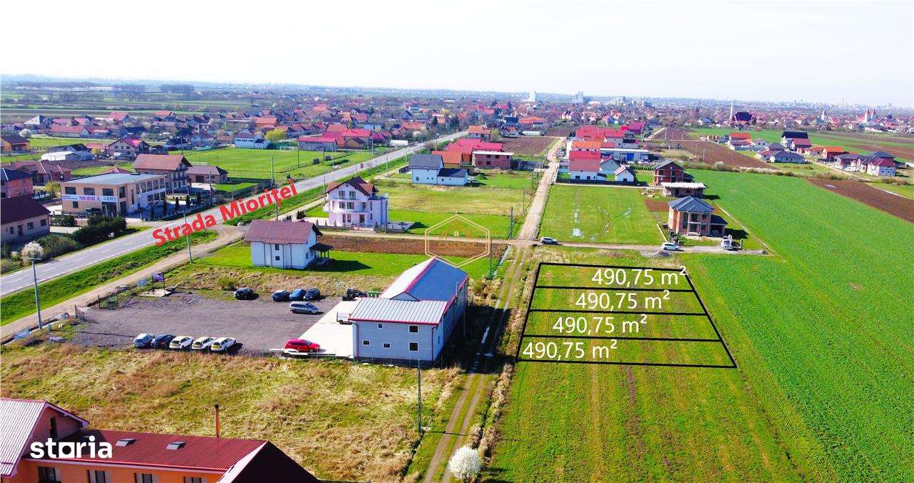 VIDEO | O parcela, 4 locuri de casa in Botiz | Proiect imobiliar - Imagine principală: 1/7