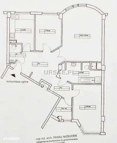 Przy Metrze Rondo Daszyńskiego i biurowcu Sire-13