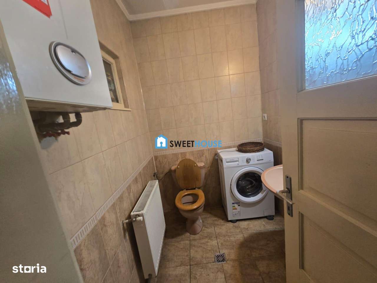 Casa de vanzare  cu 3 camere ,  central in Fagaras-7