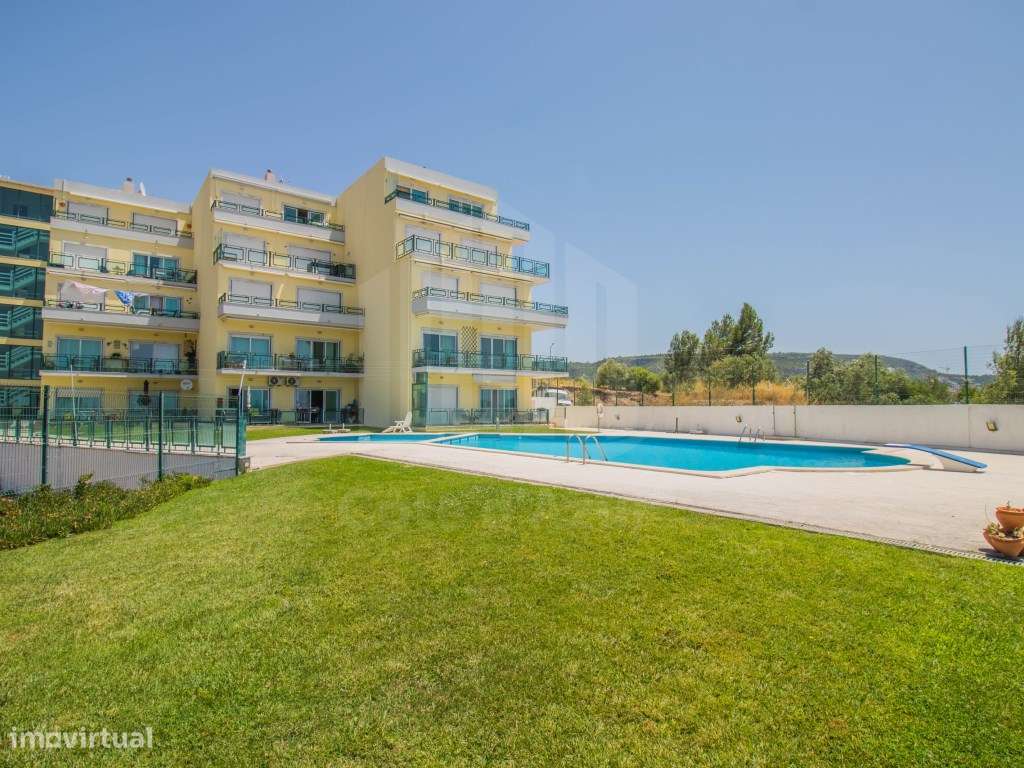 Apartamento T2 Duplex em Sesimbra com Piscina e vista Mar-44