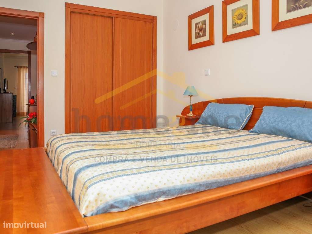 Fantástico Apartamento T2 com 2 varandas e arrecadação-13