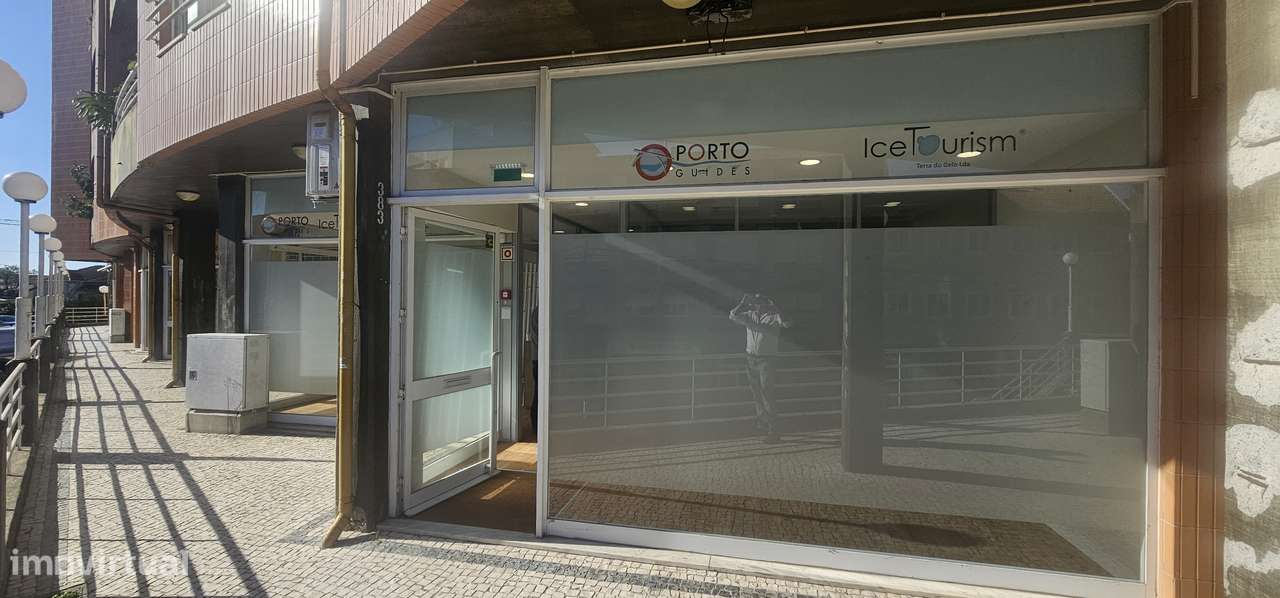 Aluguer de Gabinetes/Escrit. - Rua D. Afonso Henriques (Areosa) Porto - Grande imagem: 5/9