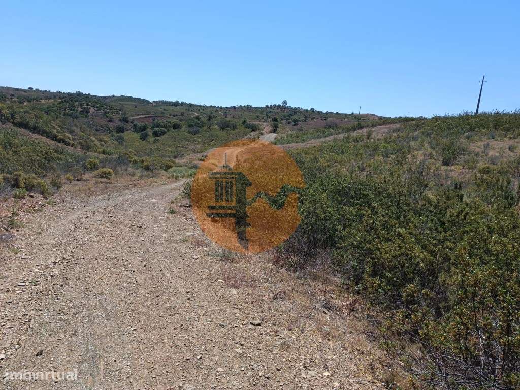 TERRENO COM 34.700 M2 - POSSIBILIDADES DE CONSTRUIR UM ARMAZEM - PR...-25