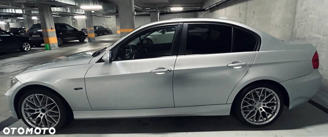 BMW Seria 3 318i - 3