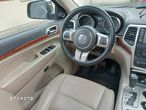 Jeep Grand Cherokee - 14