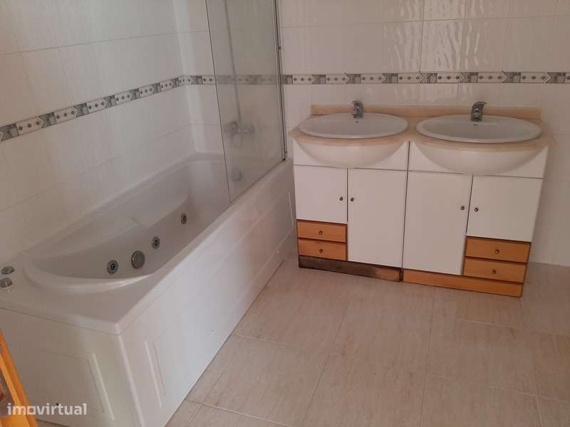 Apartamento em Azambuja, Azambuja-8