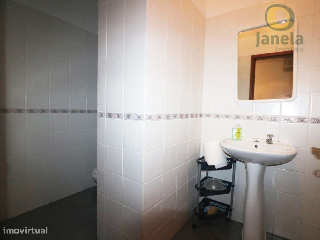 Consultório médico, no Centro de Olhão - Grande imagem: 5/8