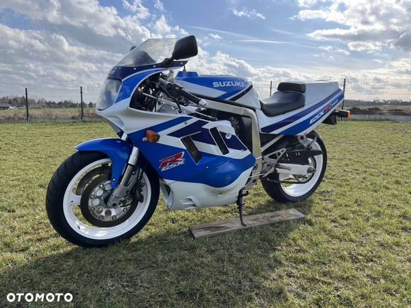 Suzuki GSX-R - 14