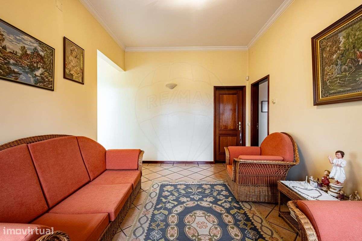 Moradia T4 para venda-12