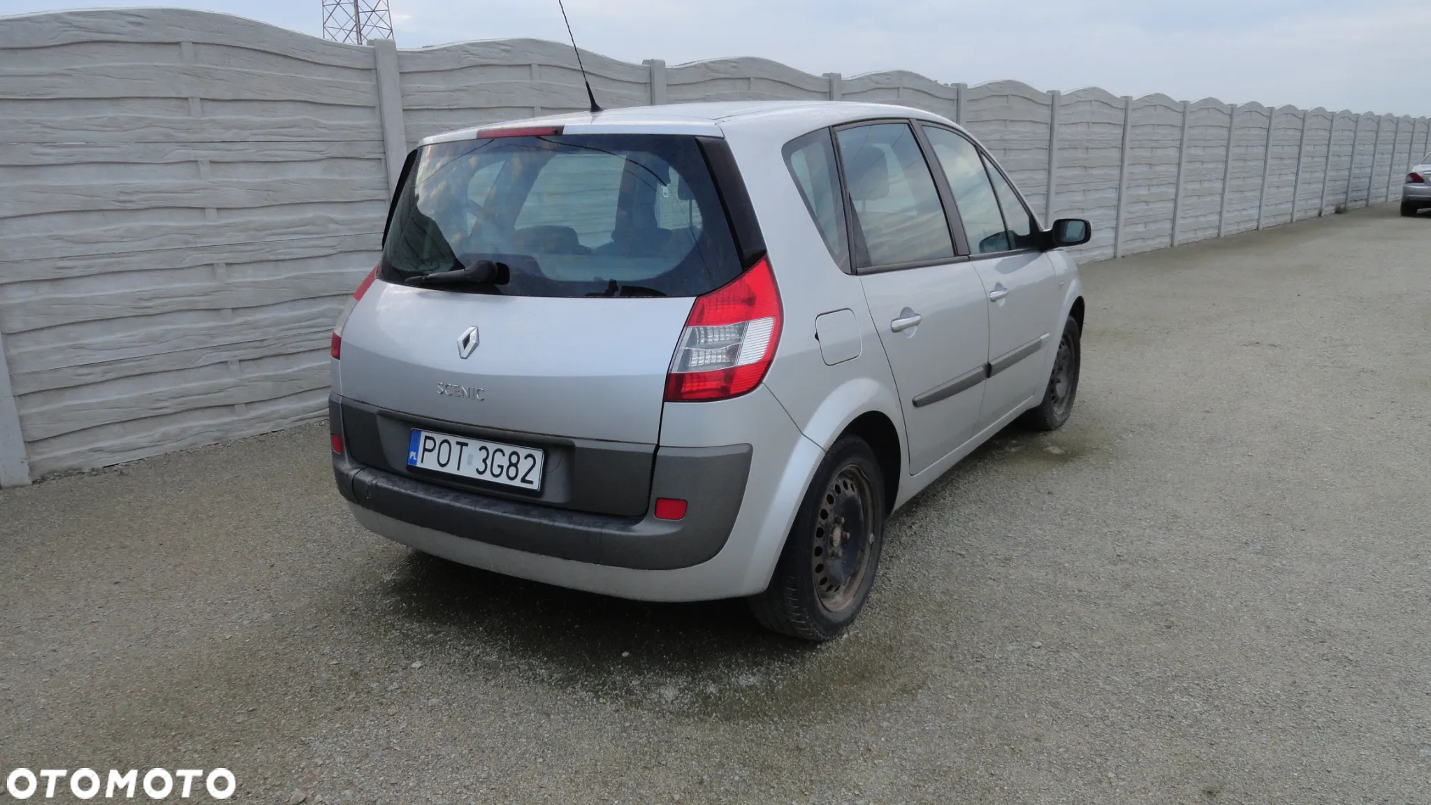 Renault Scenic 1.6 16V Confort Authentique - 4