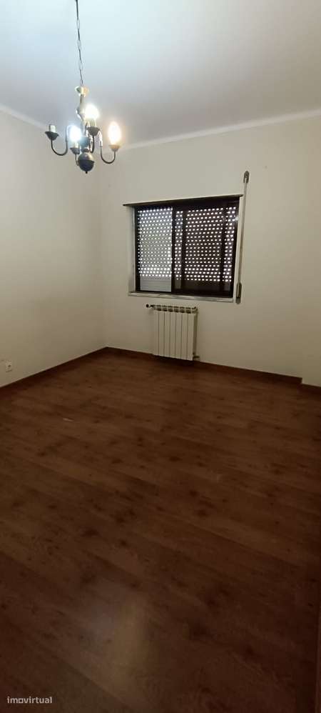 Moradia T6 com Cave, R/Chão e Sótão Aproveitado | A 3 km de Tomar-25